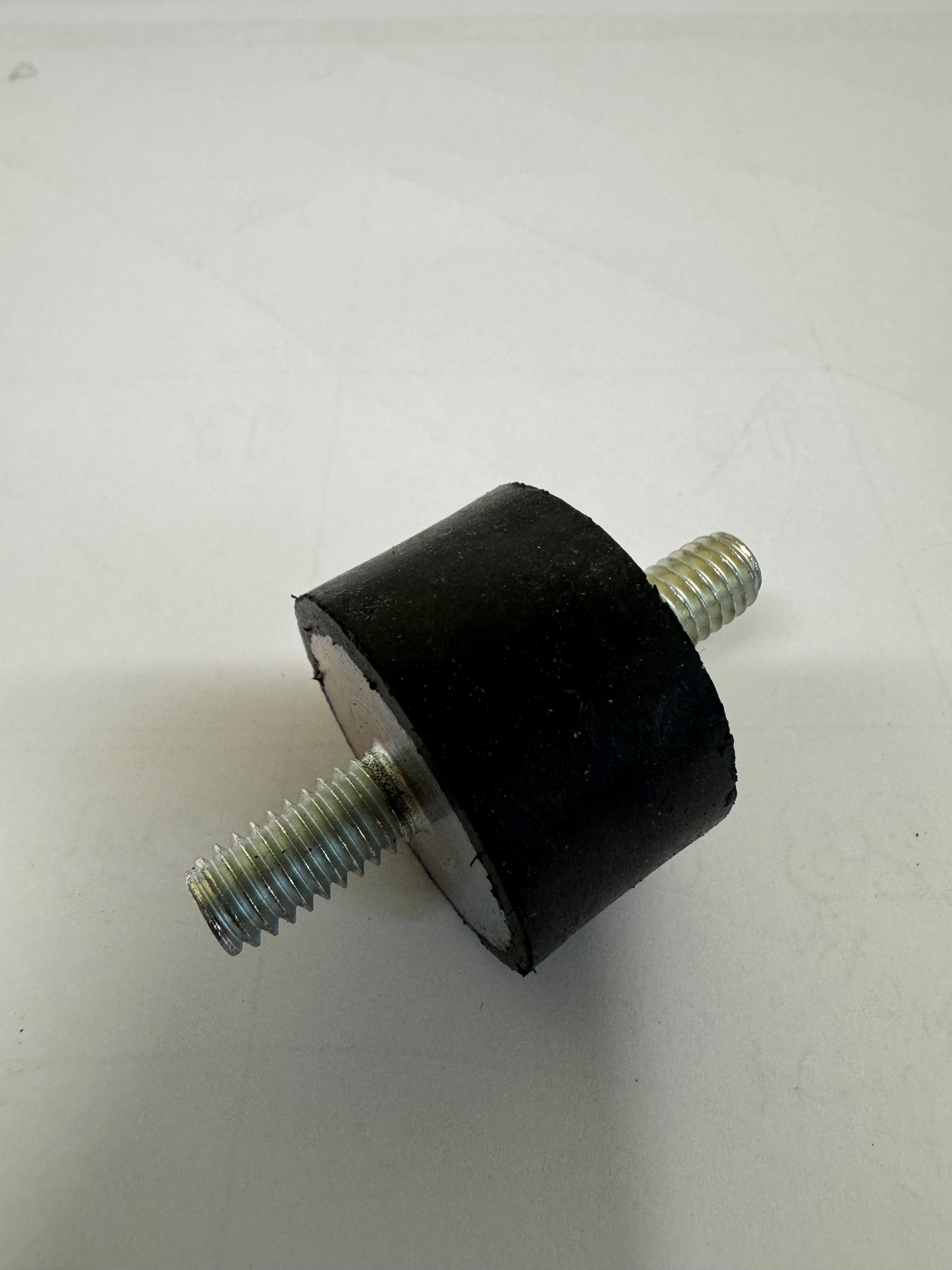 ISOLATOR MOUNT, 1-1/4" DIA X 3/4" THK X 1/4" - 20 X 1/2" MALE/MALE 75LB MAX NEOPRENE